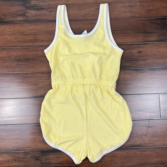 NWT - Captain America Graphic Sleeveless Romper - Size XS - Picture 5 of 7